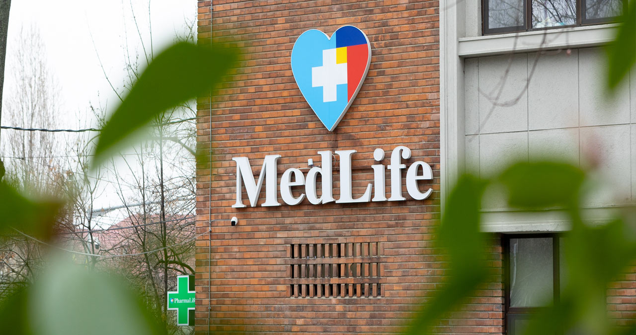 Contact Medlife - Call center programari si asistenta